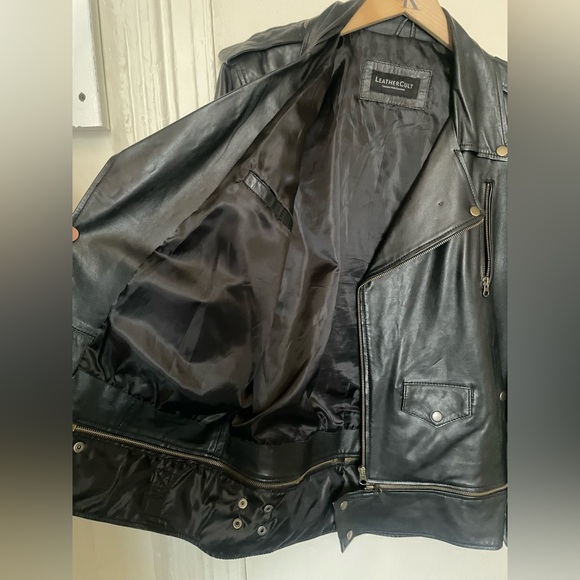 LeatherCult Handmade (L) Motorcycle Jacket - Picture 7 of 15